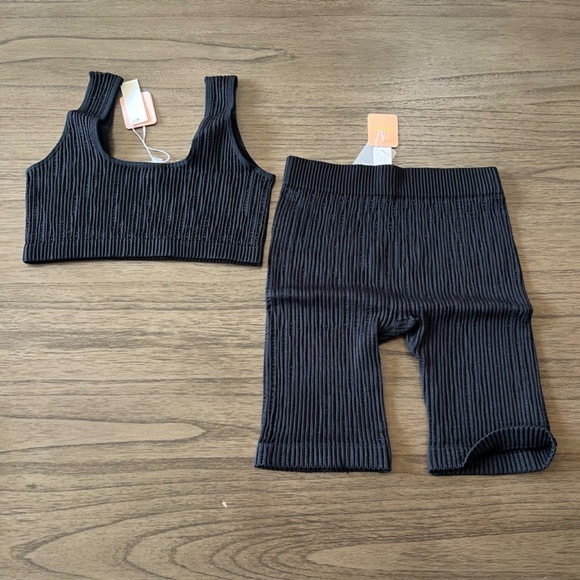 Ribbed Biker Short Set - Picture 2 of 5